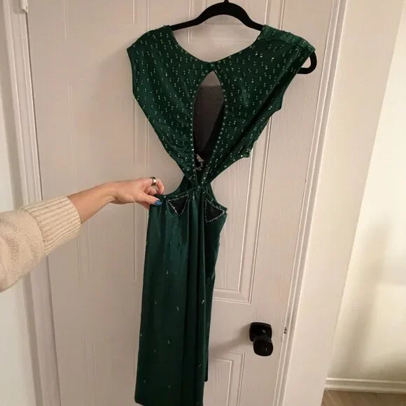 Piper Gilles - 007 Second Edition Ice Dance Costume - Picture 2 of 3